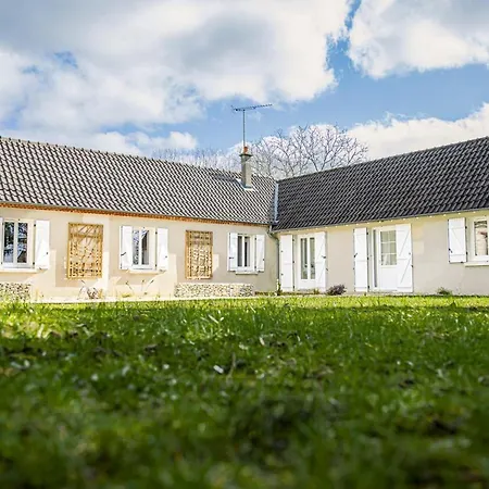 Holiday home Avec Spa, Terrasse Et Grand Jardin Au Coeur Des Vignobles Historiques - Fr-1-489-513 *