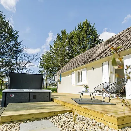 Holiday home Avec Spa, Terrasse Et Grand Jardin Au Coeur Des Vignobles Historiques - Fr-1-489-513 Saulcet