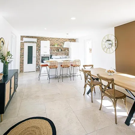 Avec Et Terrasse Au Coeur Des Vignobles - Fr-1-489-513 Saulcet