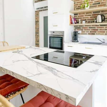 Avec Et Terrasse Au Coeur Des Vignobles - Fr-1-489-513 Saulcet